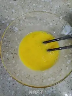 Make Shrimp omelet soup step 1