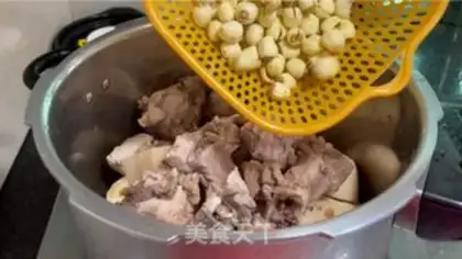Make Double-love ribs soup step 6