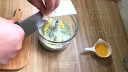 Make Scribbles of tea step 2