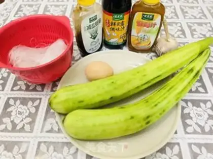 Make Garlic silk melon step 1