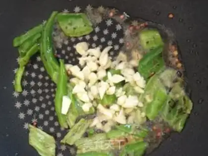 Make Pepper fried eggs step 4