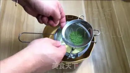 Make Scribbles of tea step 8