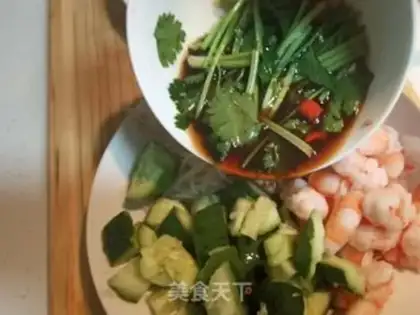 Make Shrimp cucumber cucumber gin mushrooms step 11