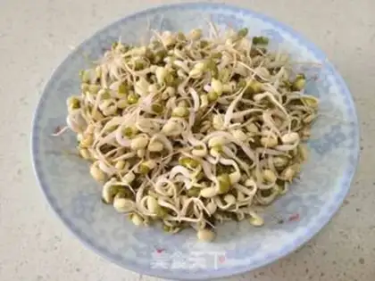 Make Green bean sprouts and tofus step 0