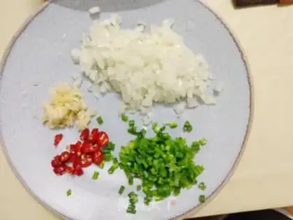Make Spicy eggs step 0
