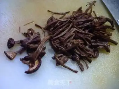Make Tea mushrooms, skinny eggs, veggies step 6