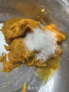 Make Pumpkin step 1