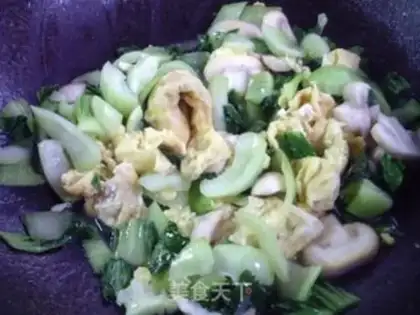Make Mushroom eggs and vegetables step 12