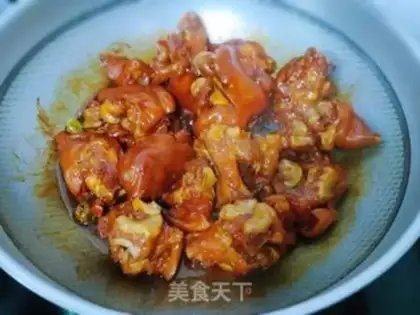 Make Red burning pig hoof step 6
