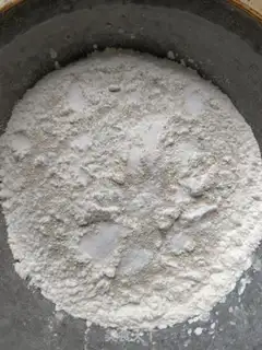 Make Onion cake step 0