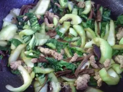 Make Tea mushrooms, skinny eggs, veggies step 13