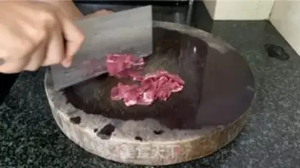 Make Celery garlic beef step 0