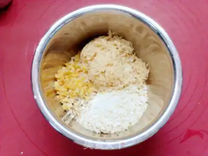 Make A simple version of the moon cake step 3