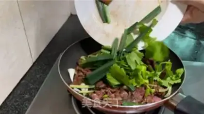 Make Celery garlic beef step 10