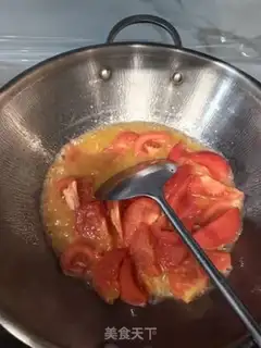 Make The salty version of tomato fried eggs step 3