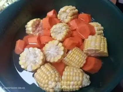 Make Dragonbone carrot corn soup step 1