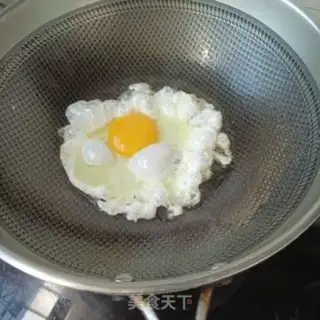 Make Ham eggs and broccoli step 8