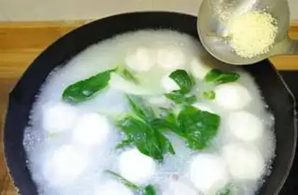 Make Squirty fishball soup step 3