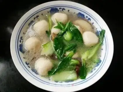 Make Squirty fishball soup step 4