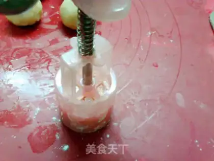 Make A simple version of the moon cake step 16