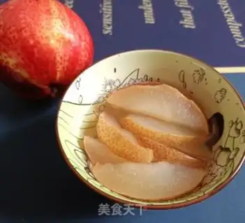 Make Ice cream and rainbow pear step 4