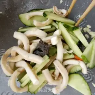Make cucumber coop step 11