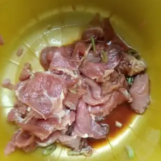 Make The pelts, the ridges step 3