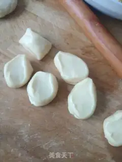 Make Homemade mooncakes step 4