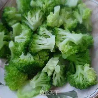 Make The roasted broccoli step 5