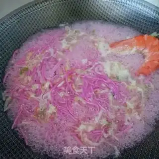 Make Black tiger shrimp hot noodles step 13