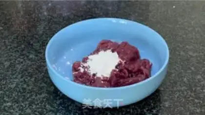 Make Scrambled beef step 1