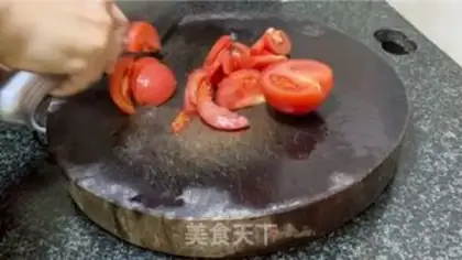 Make Tomato fried egg beef step 3