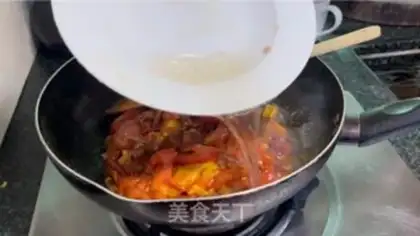 Make Tomato fried egg beef step 9
