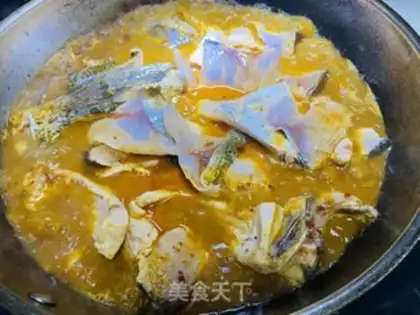 Make Spicy perfume fish step 14