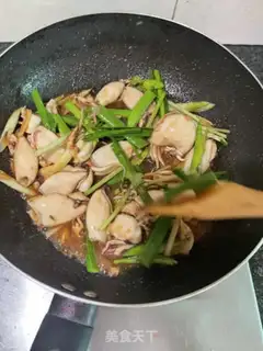 Make Garlic celery fried pipe step 13