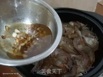Make Garlic golden mushroom fan shrimp step 13