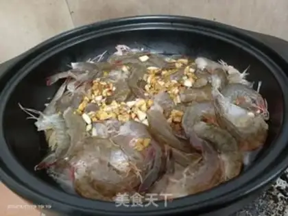 Make Garlic golden mushroom fan shrimp step 14