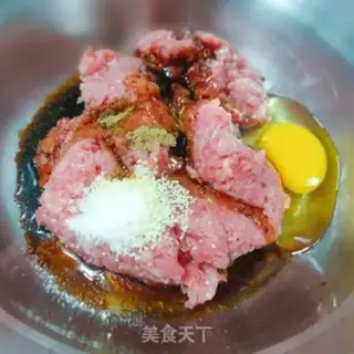 Make Beef pie step 1