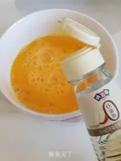 Make Soybean fried eggs step 1