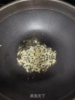 Make Pelican garlic lettuce step 3