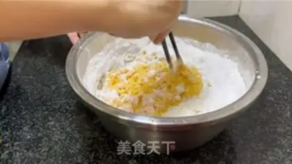 Make Pumpkin cheesies step 5