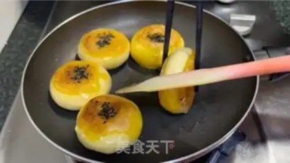 Make Pumpkin cheesies step 16