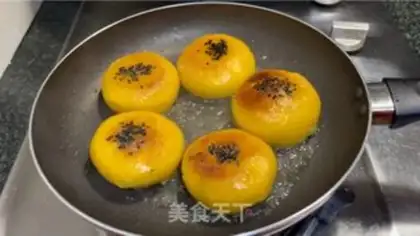 Make Pumpkin cheesies step 18