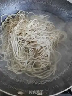 Make Spaghetti step 1