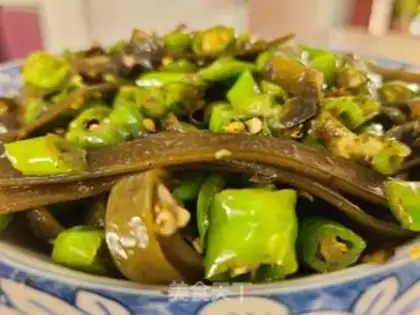 Make Wire peppers, sea ribbons step 5
