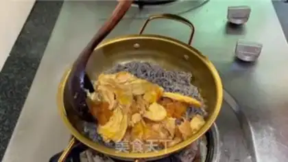 Make Tomato eggnog noodles step 14