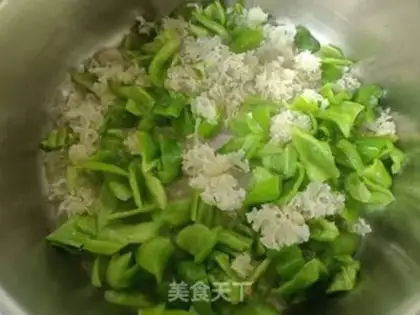 Make Silver-eared green pepper step 6