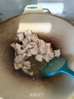 Make Old garlic meat step 1