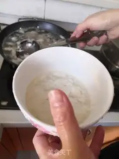 Make Air frying pan, chicken wings, chicken legs step 2