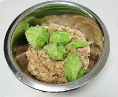 Make To eat dumplings for the winter step 4